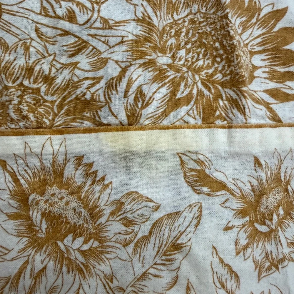 April Cornell Round Tablecloth Sunflower Floral Cottagecore Farmhouse 64 Inch